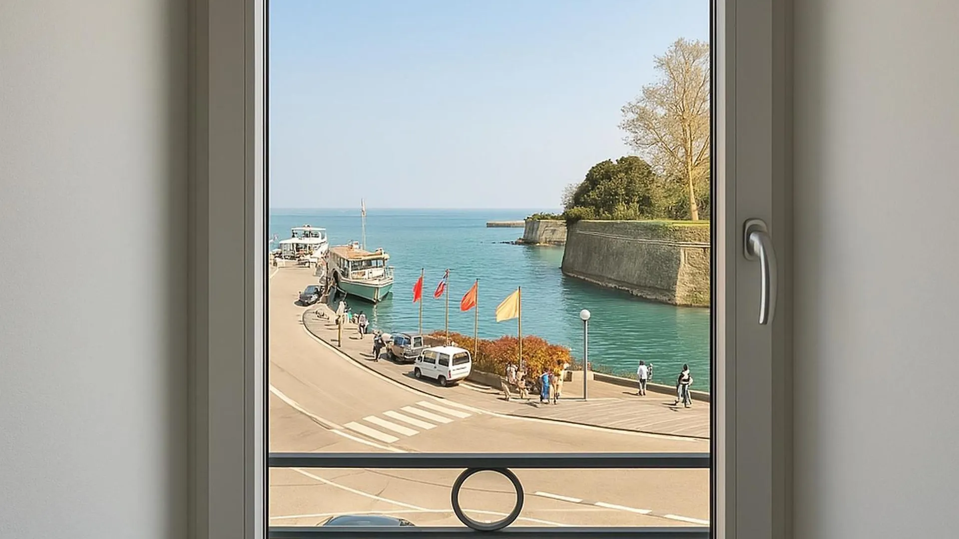 Relais Al Porto Hotel Peschiera del Garda 0*,  Itália